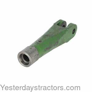 John Deere 3010 Lower Lift Link Housing Yoke 110512